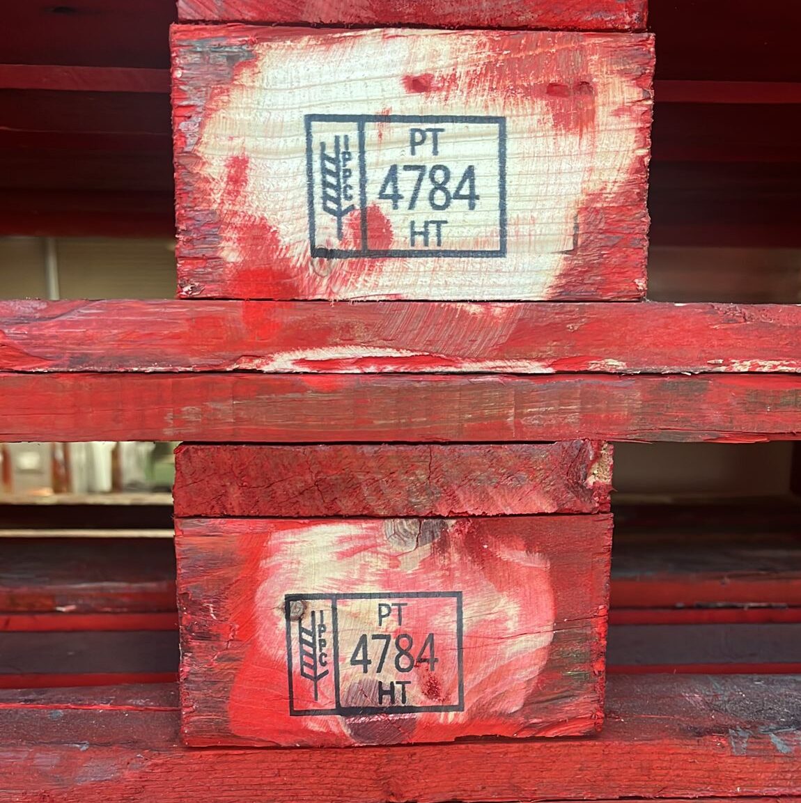pallet printing solution rnjet 72, coding and marking on wood
