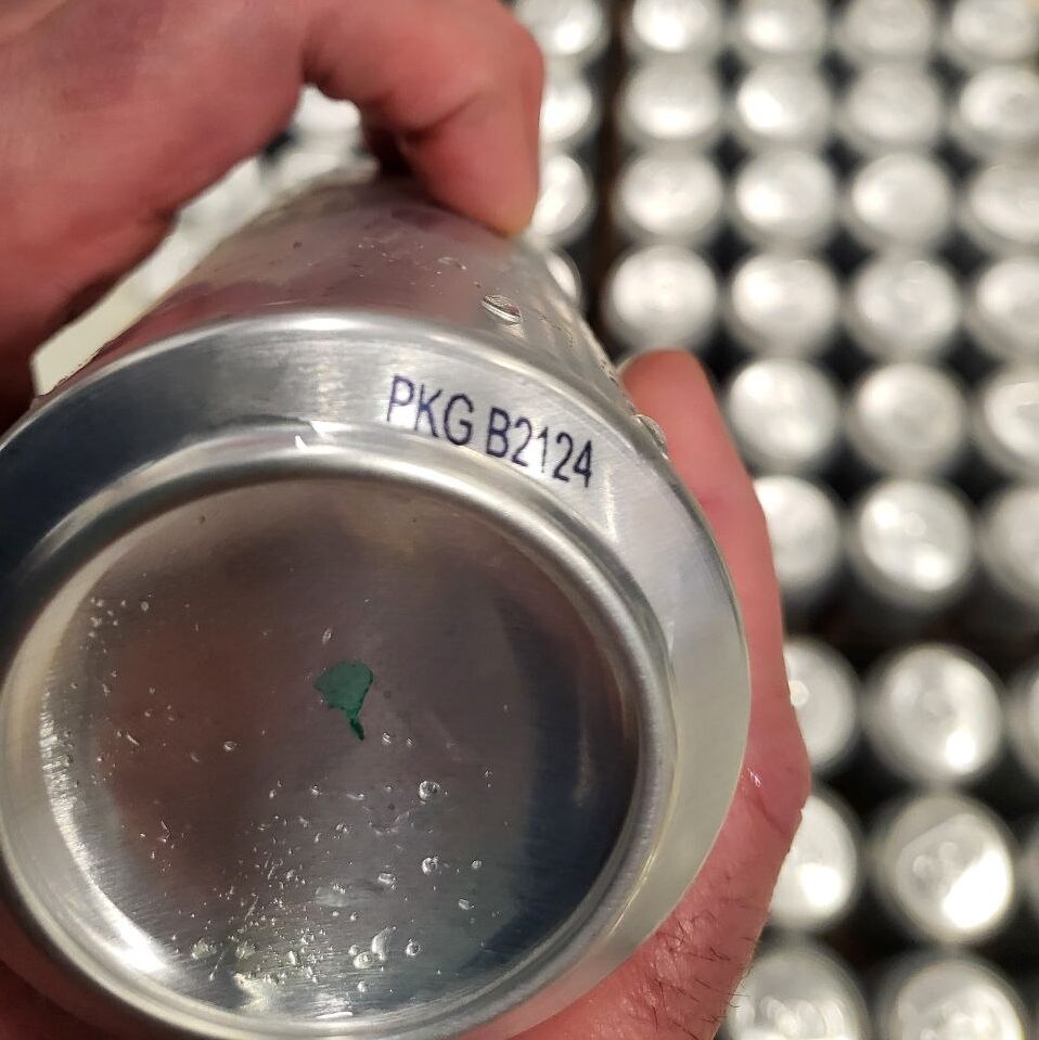 Print sample on aluminum can with Can Date Coder RNJet 100